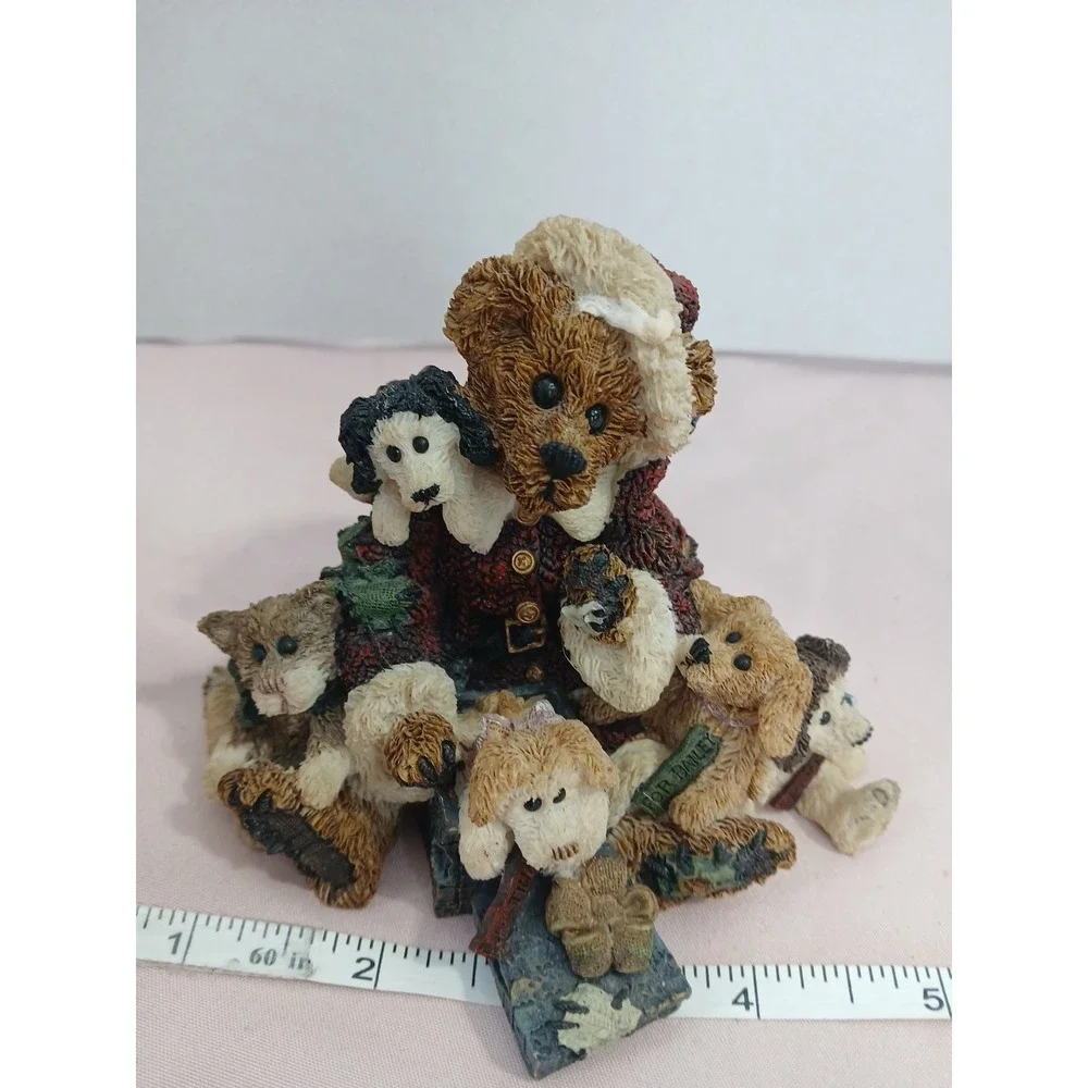Christmas Boyds Bears Kringle & Company Santa Bear w/Puppies Dogs cat #2283 1993